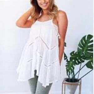 For & Rae Asymmetrical White Cotton Top Size S